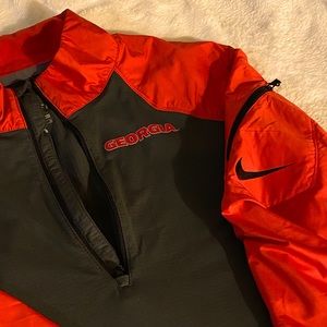NIKE Dri-Fit Quarter-Zip Windbreaker